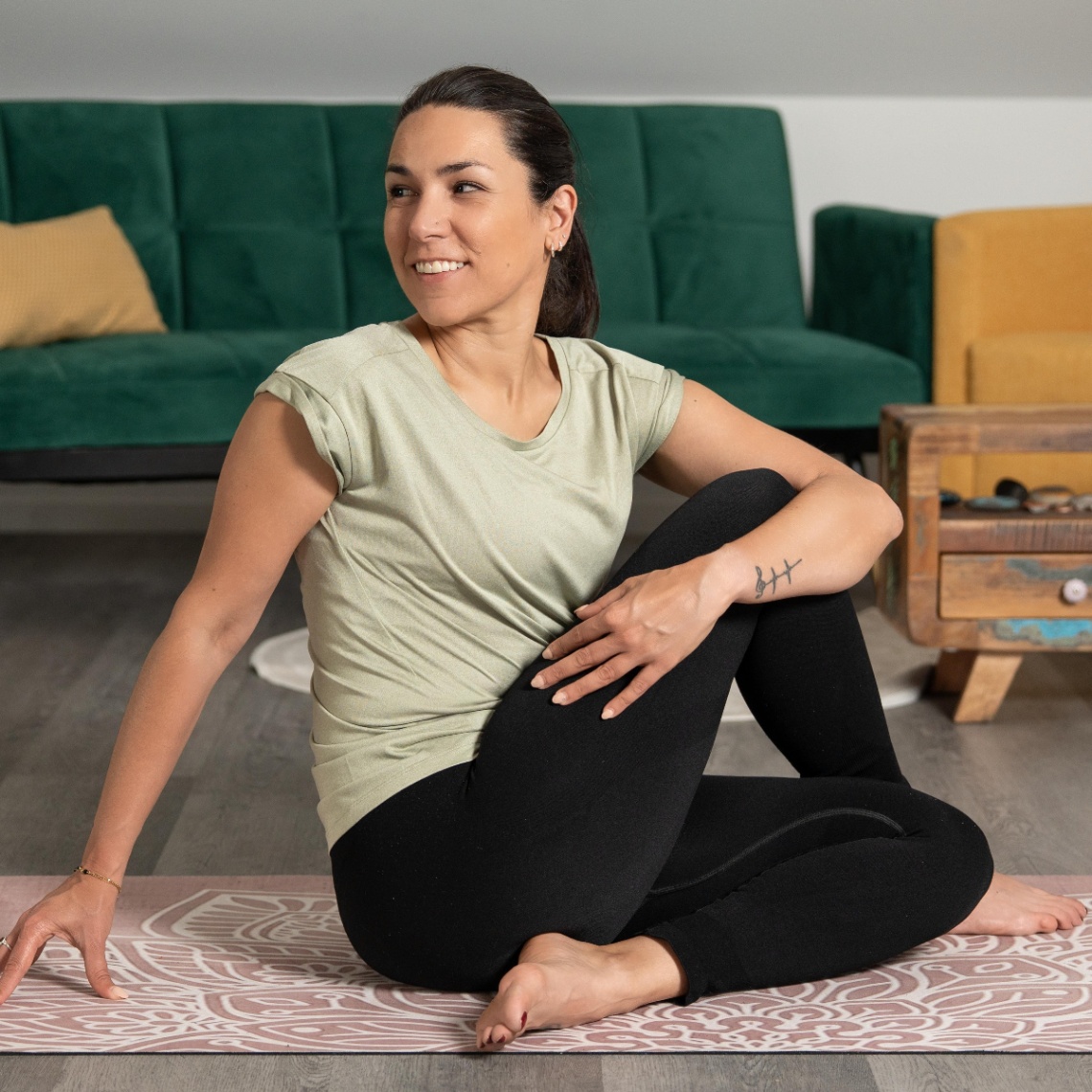 Elanciel Yoga - Vânia